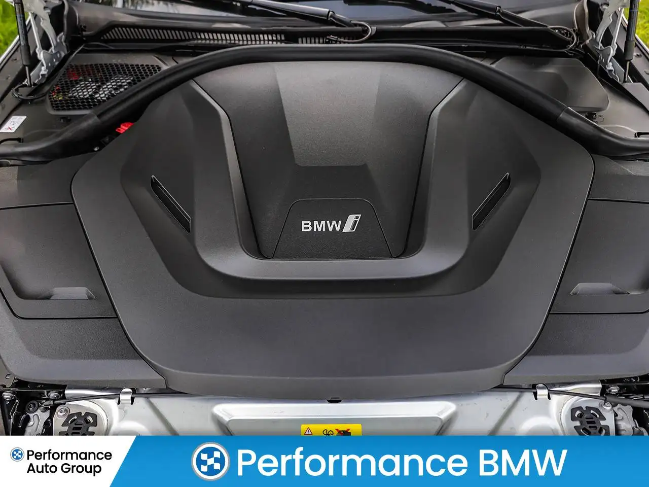 BMW i4 - Image 5