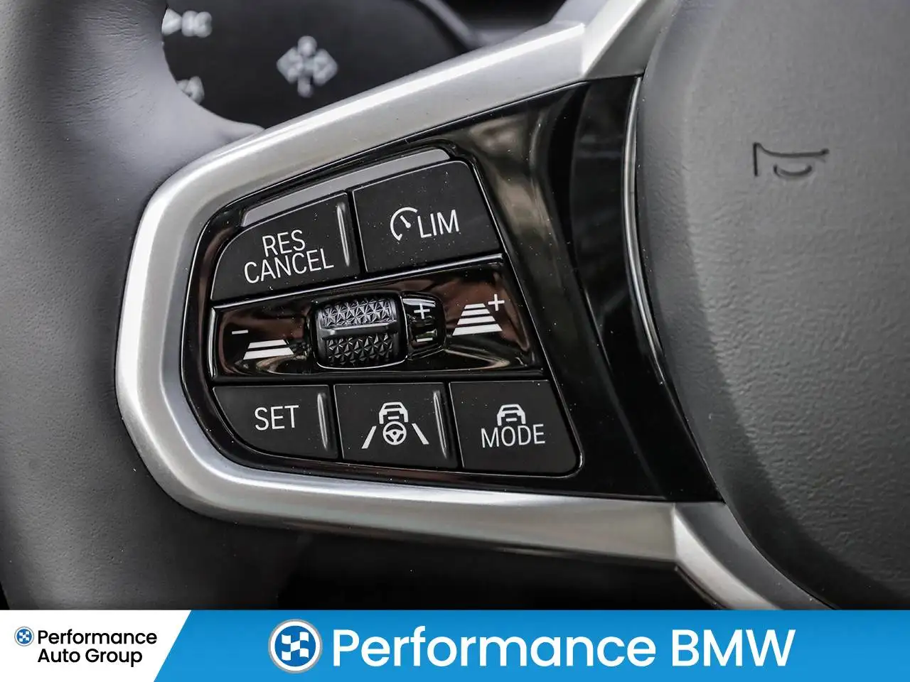 BMW i4 - Image 20