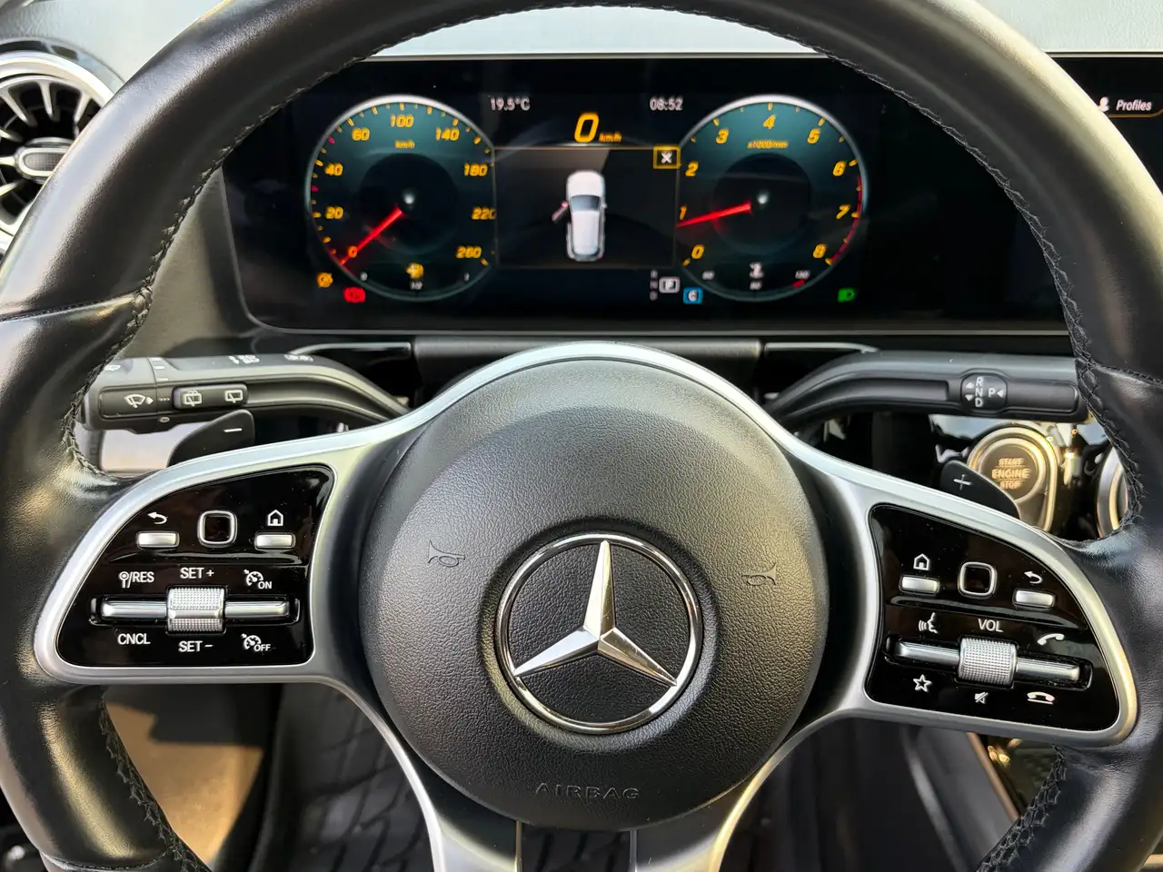 Mercedes-Benz GLA - Image 12