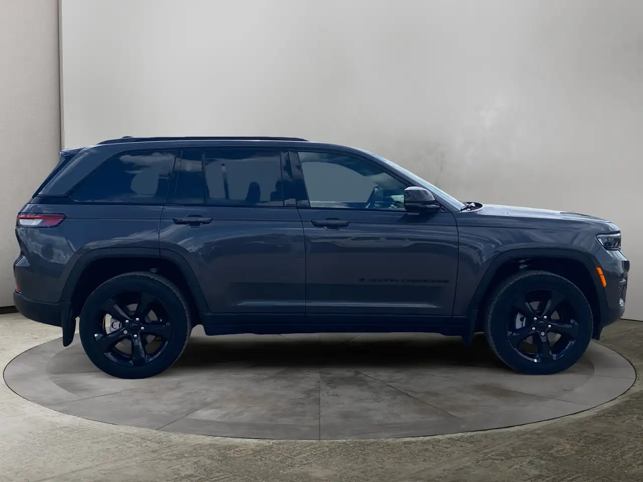 Jeep Grand Cherokee - Image 6
