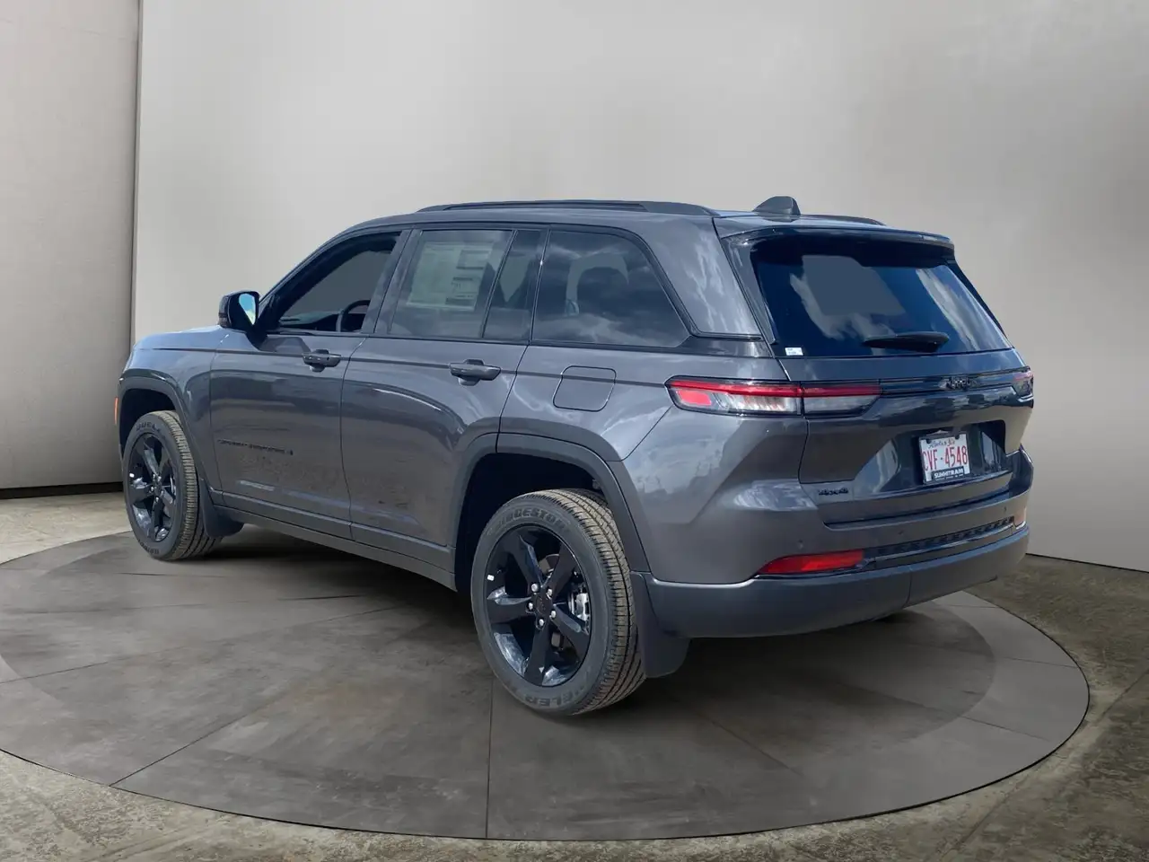 Jeep Grand Cherokee - Image 3