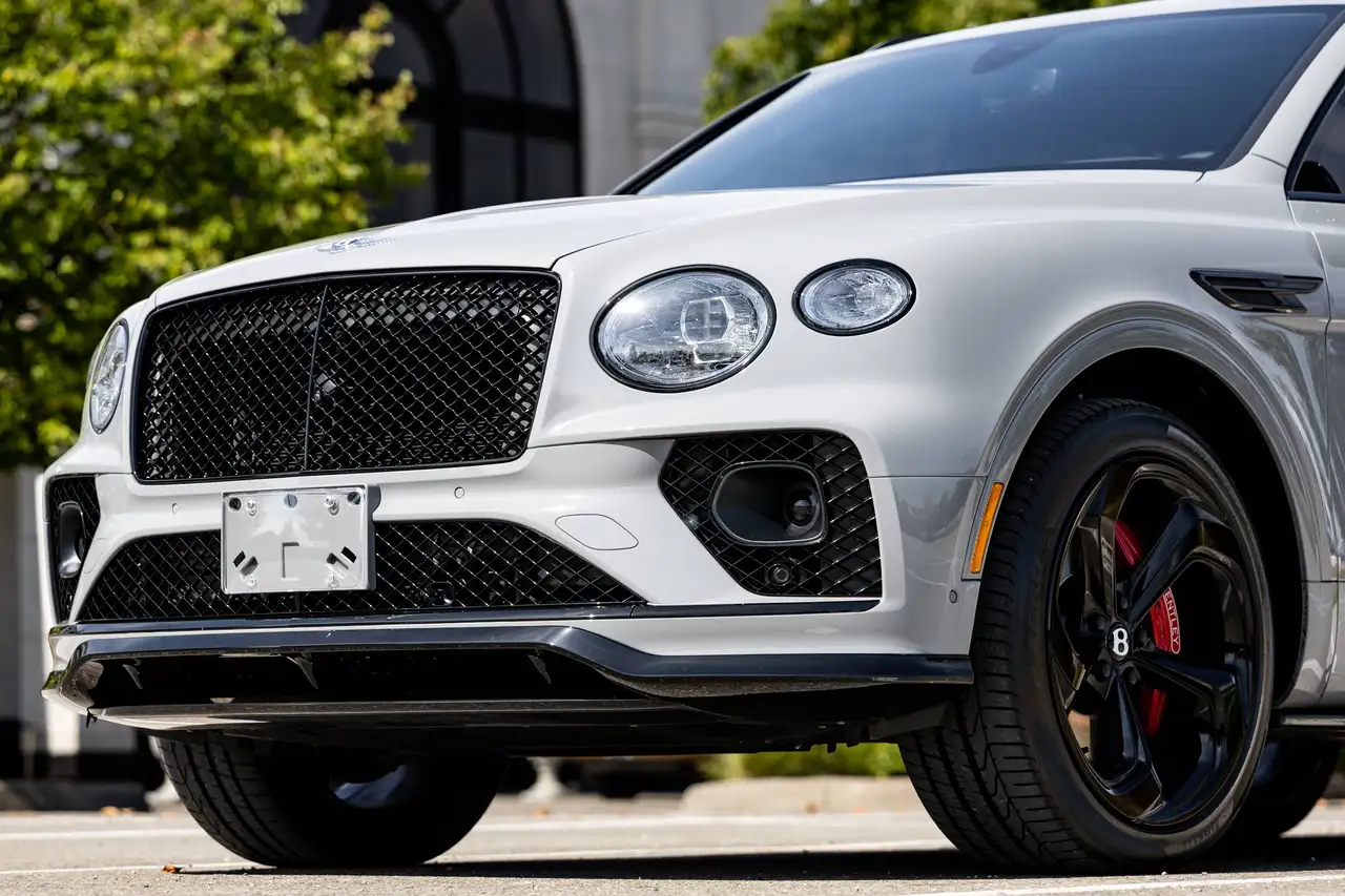 Bentley Bentayga - Image 9