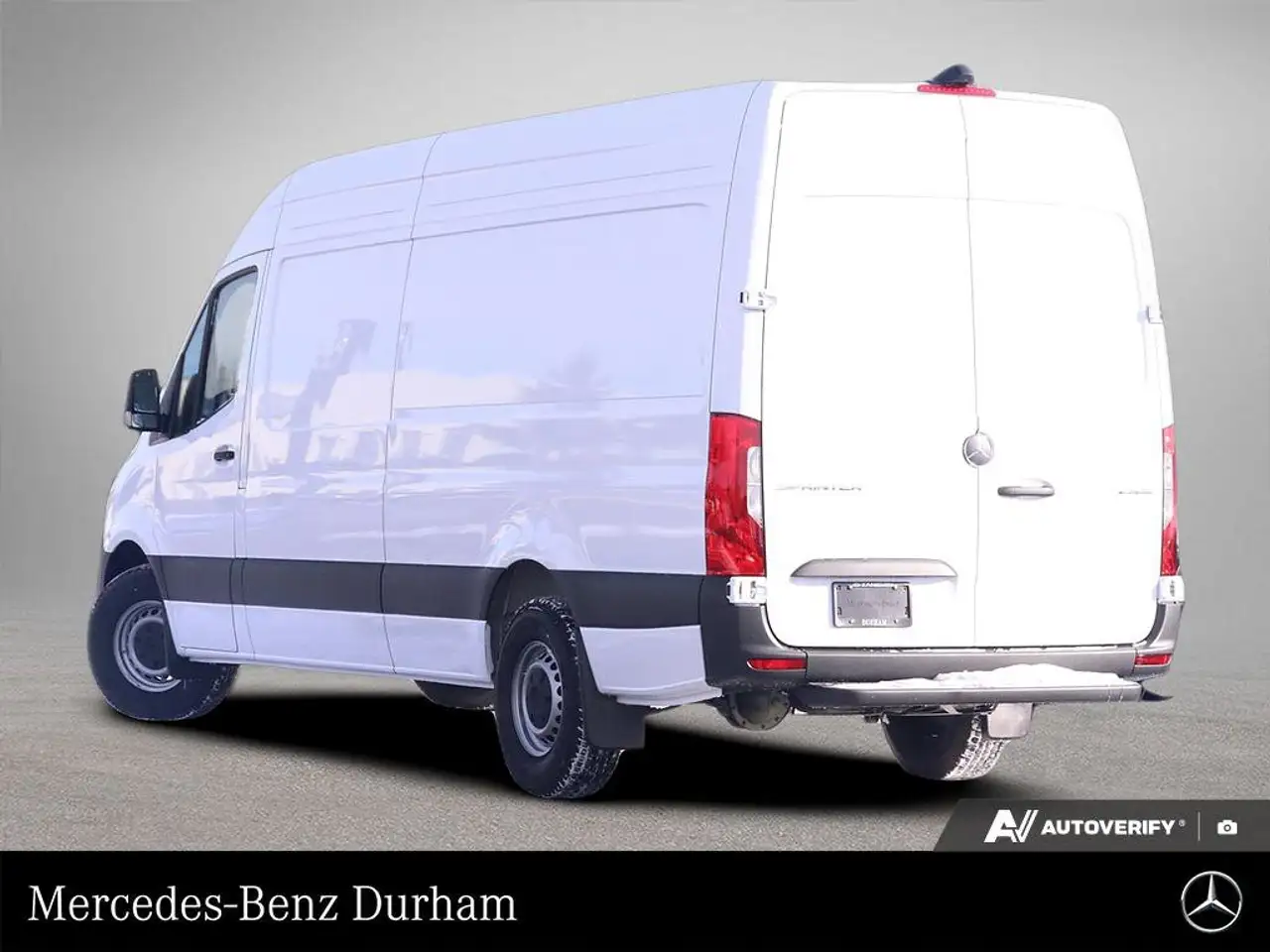 Mercedes-Benz Sprinter - Image 4