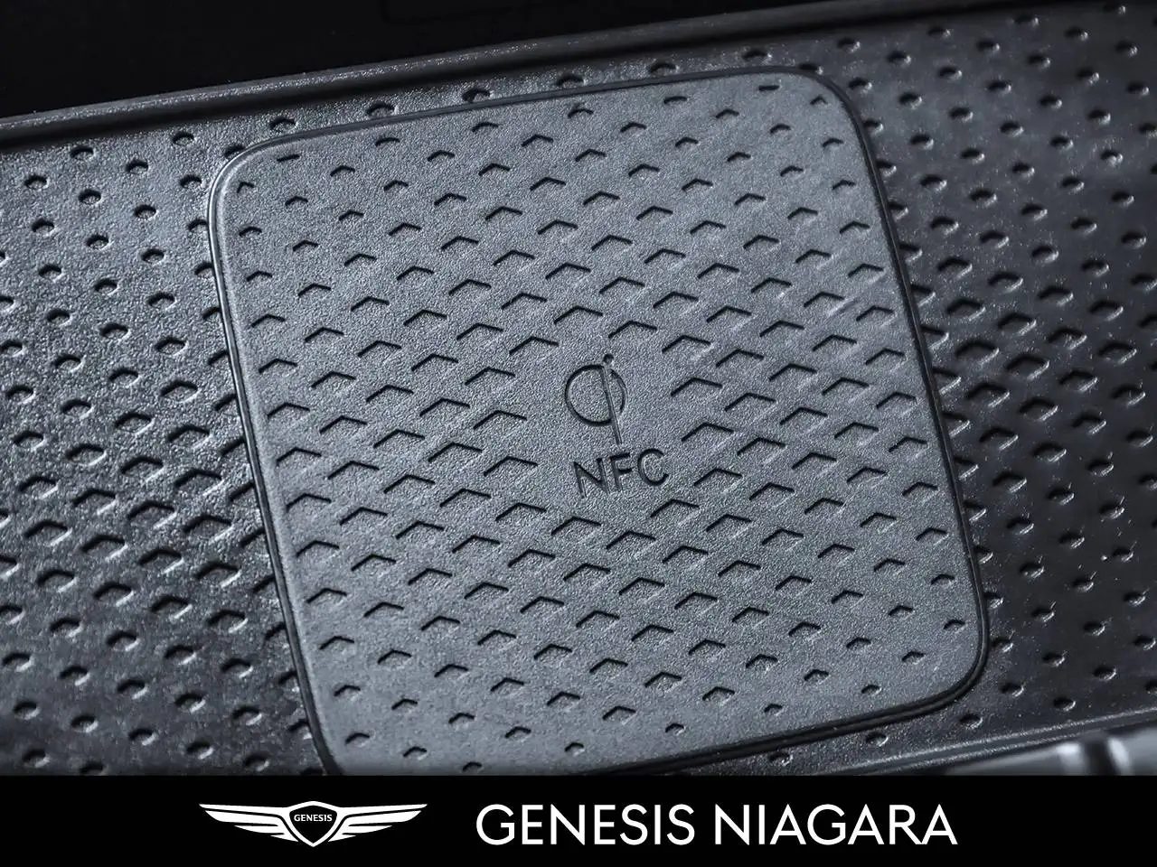 Genesis GV70 - Image 28