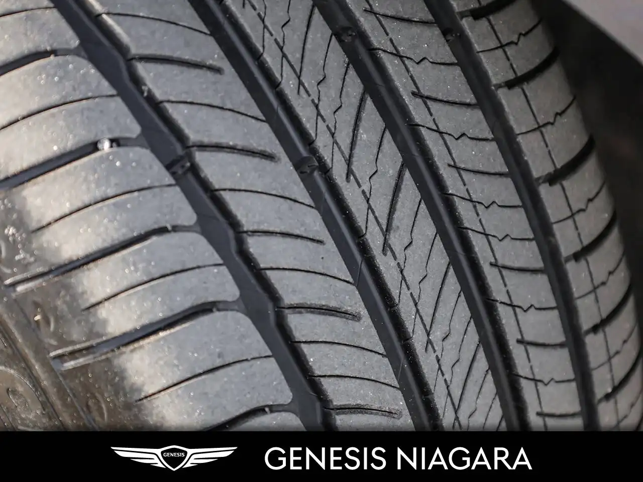 Genesis GV70 - Image 10