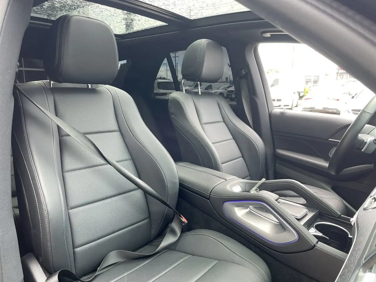 Mercedes-Benz GLE - Image 40