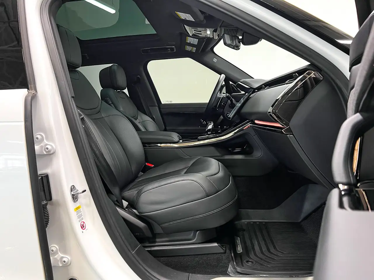 Land Rover Range Rover Sport - Image 5