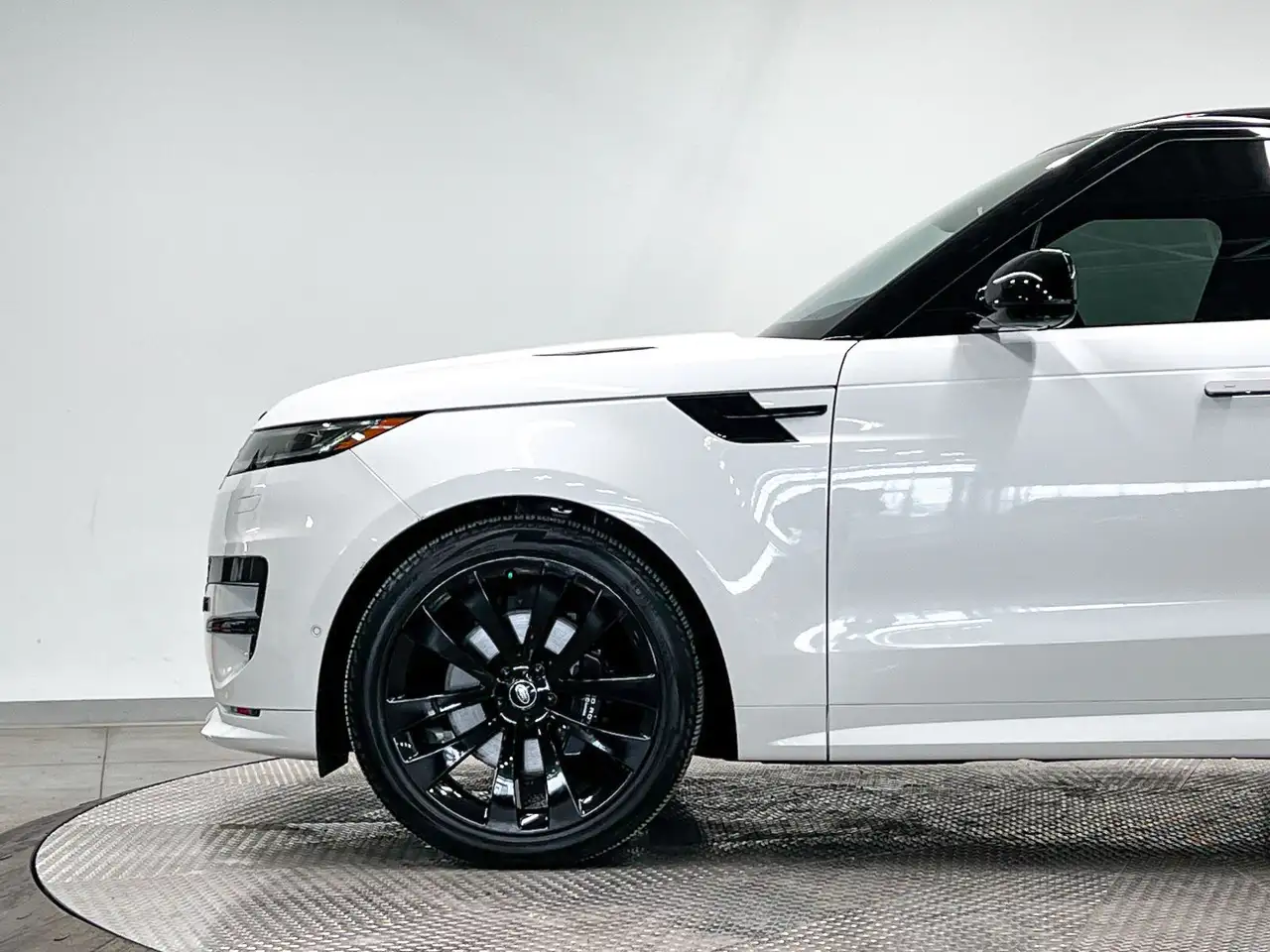 Land Rover Range Rover Sport - Image 9