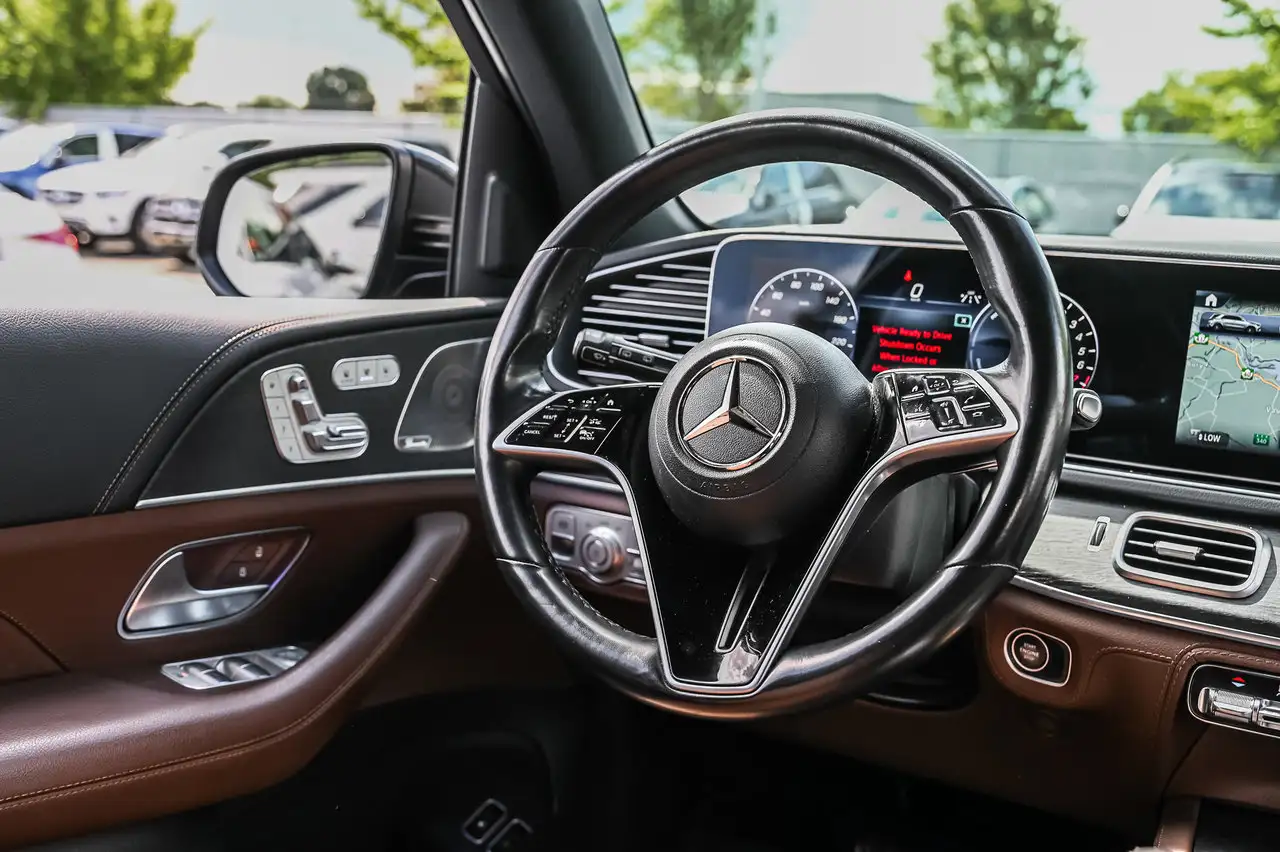 Mercedes-Benz GLE - Image 25