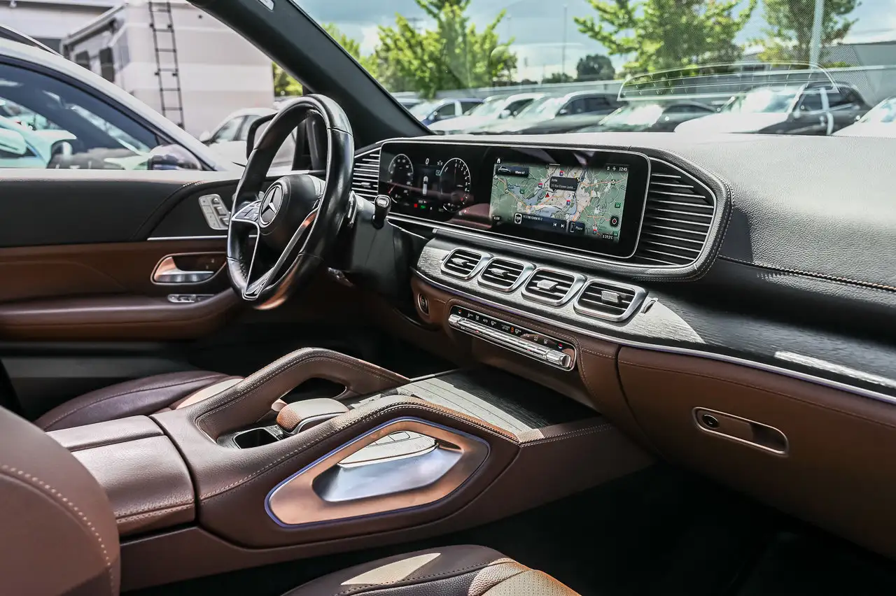 Mercedes-Benz GLE - Image 27