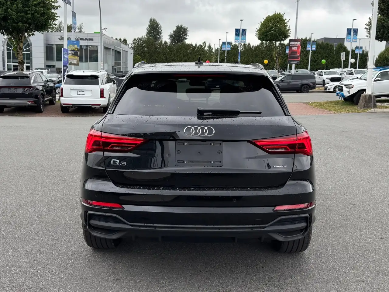 Audi Q3 - Image 6