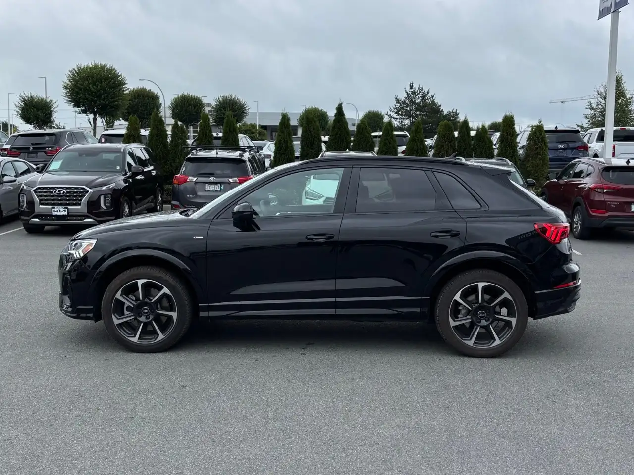 Audi Q3 - Image 4