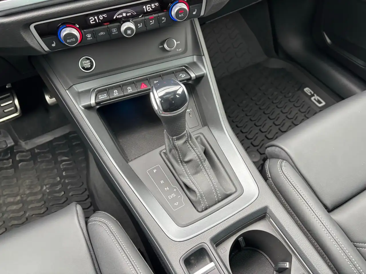 Audi Q3 - Image 20