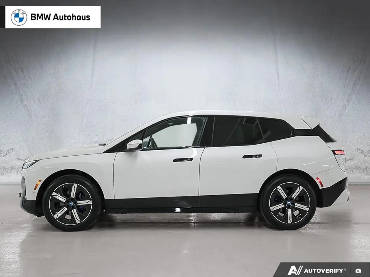 BMW iX - Image 3