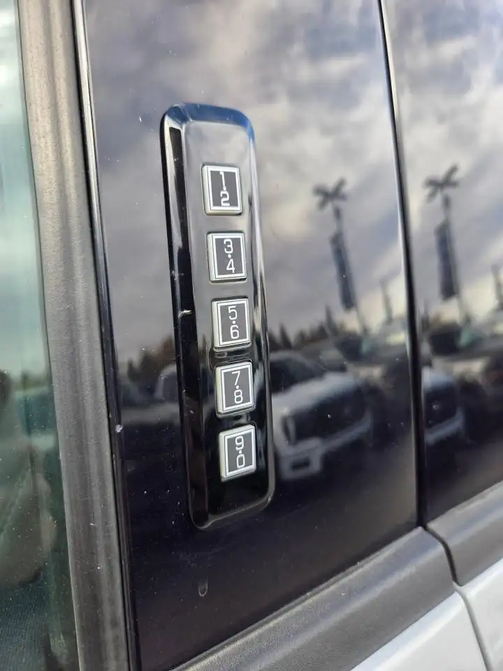Ford F-150 - Image 10