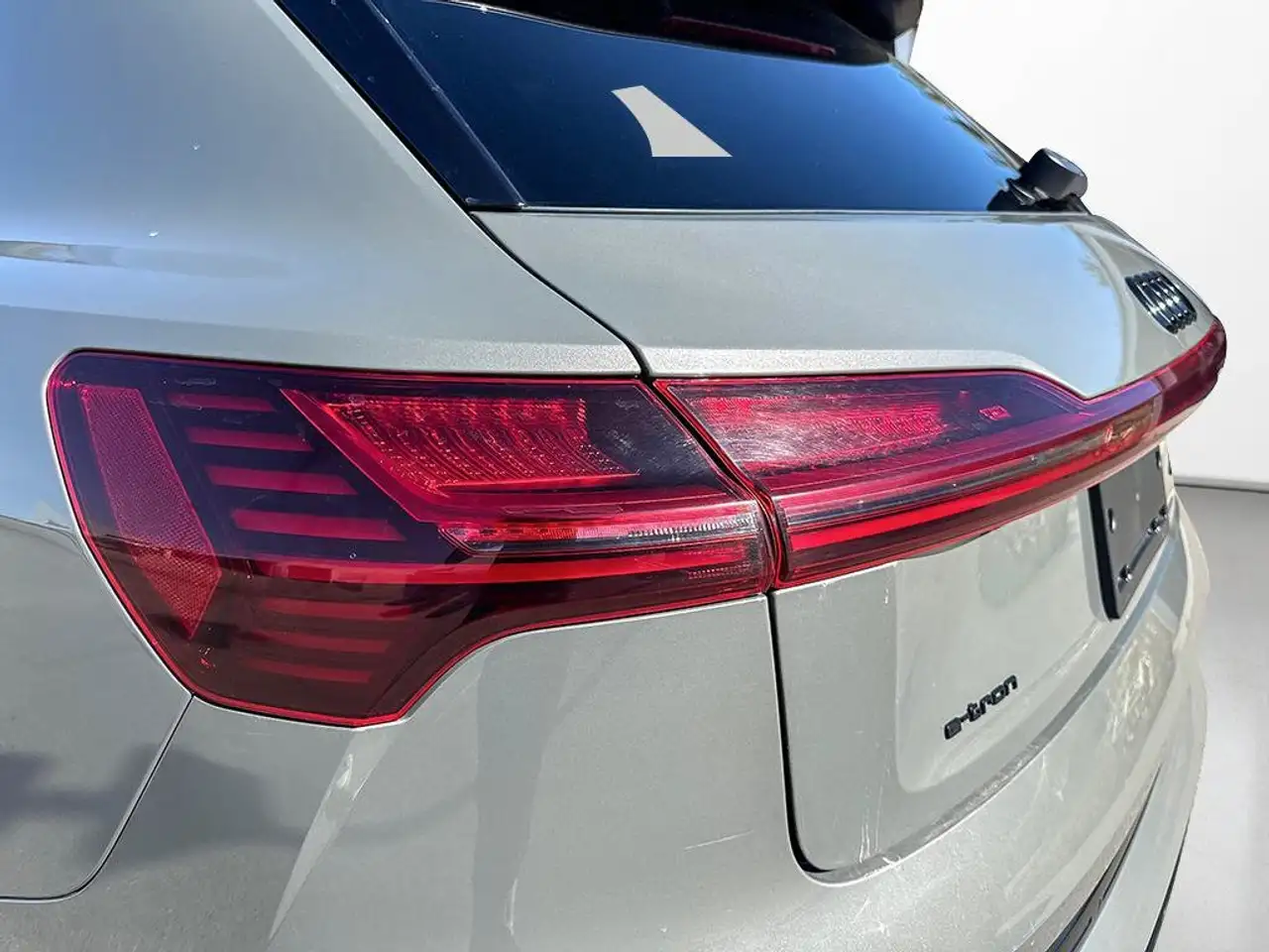 Audi e-tron - Image 15