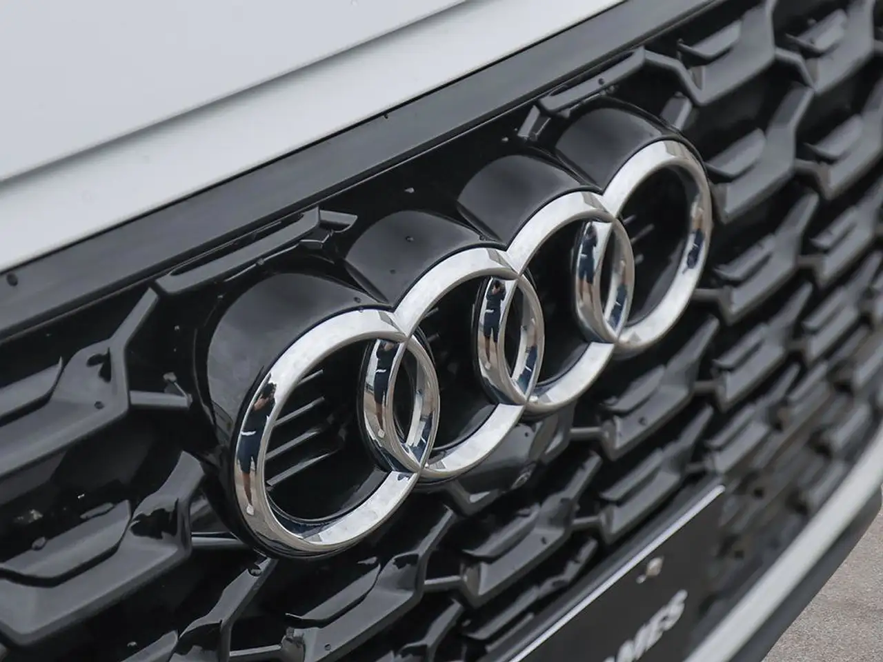 Audi Q5 - Image 12