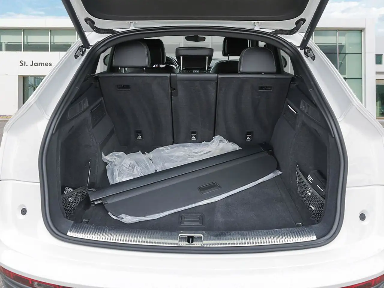 Audi Q5 - Image 14
