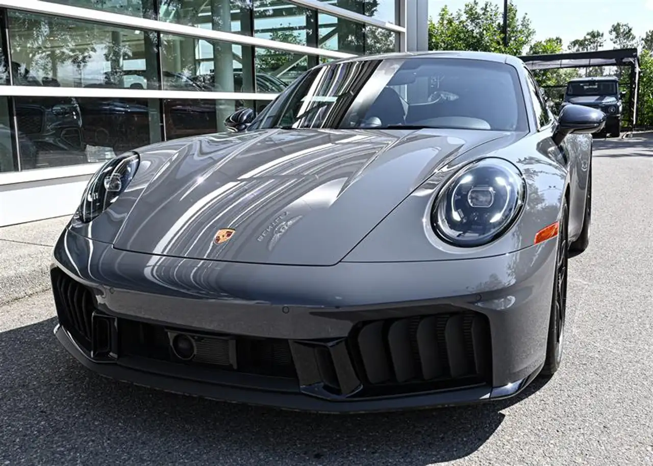 Porsche 911 - Image 7