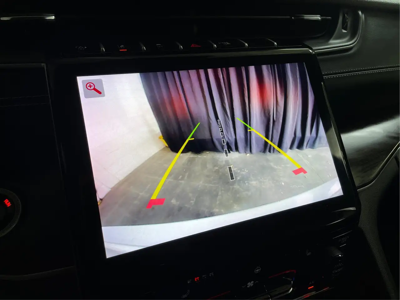 Jeep Grand Cherokee - Image 26