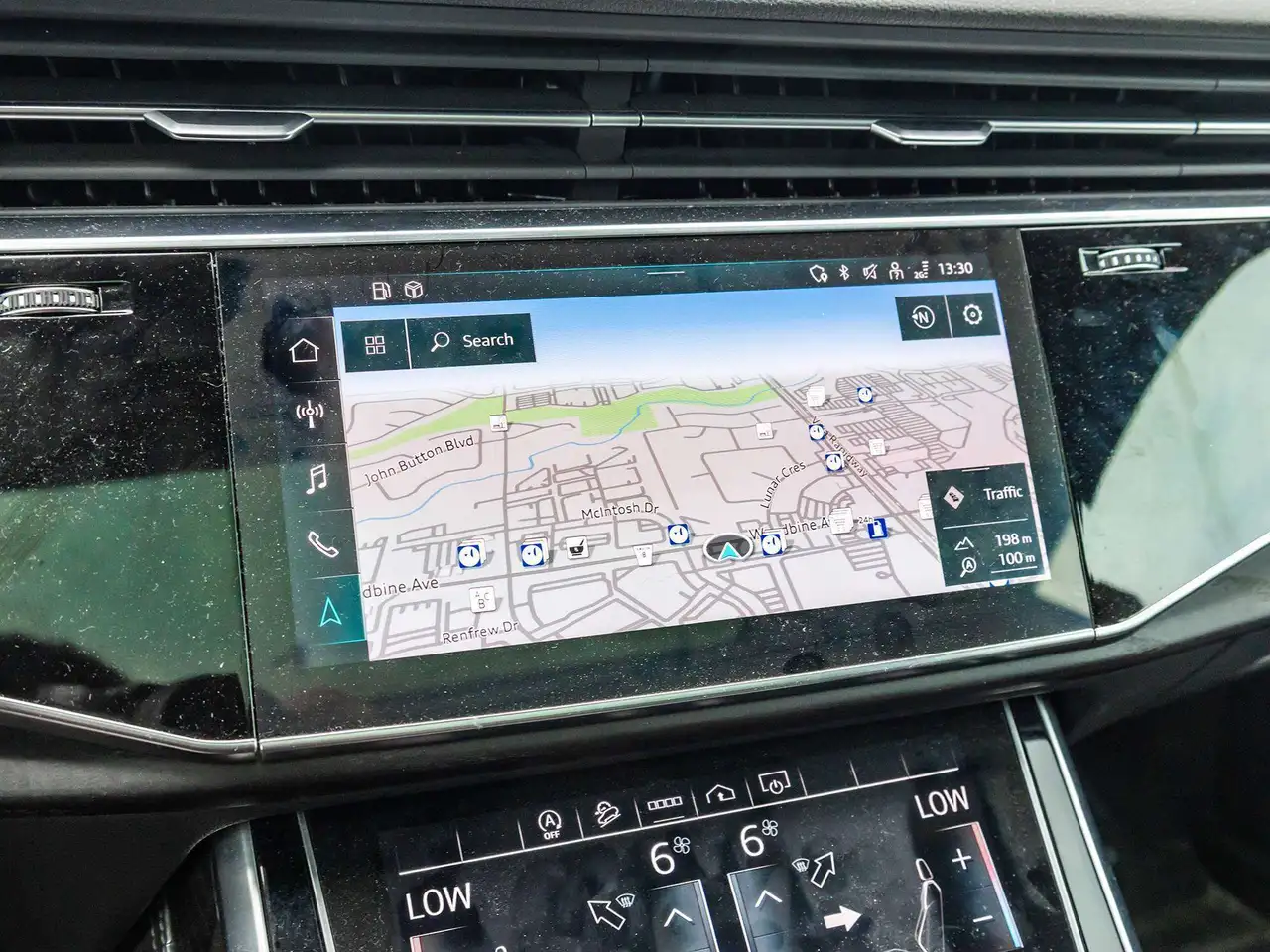 Audi Q8 - Image 11