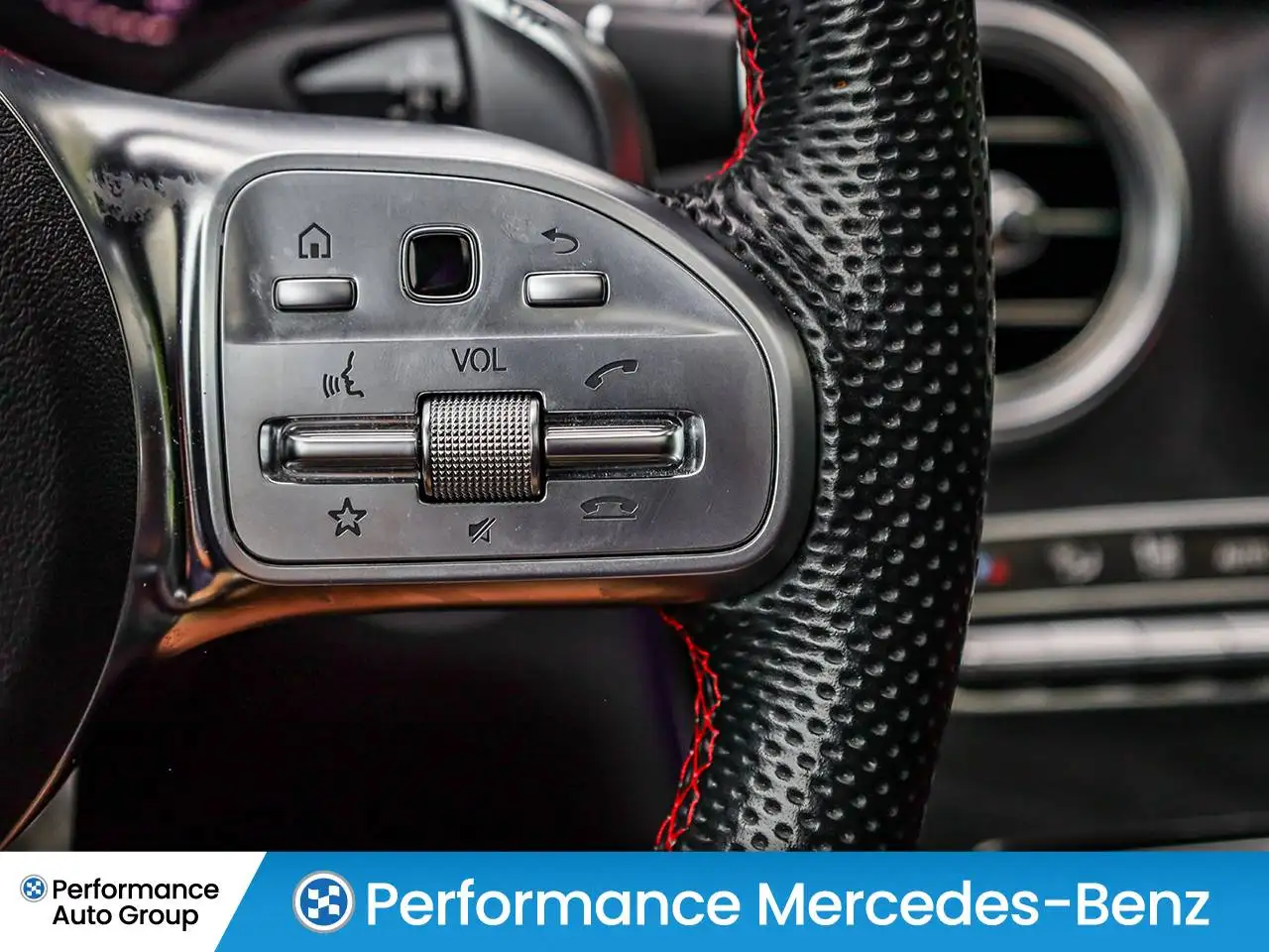 Mercedes-Benz GLC - Image 21