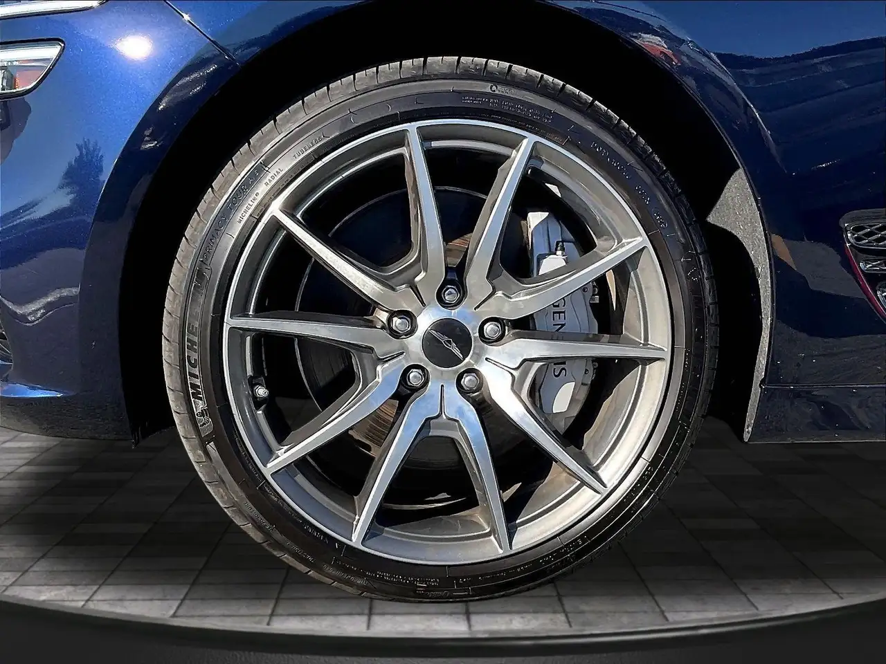 Genesis G70 - Image 33