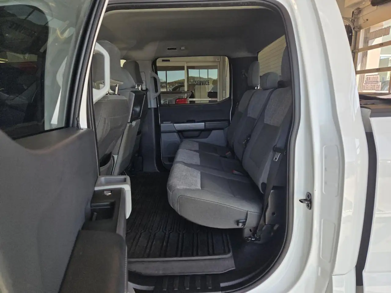 Ford F-150 - Image 13