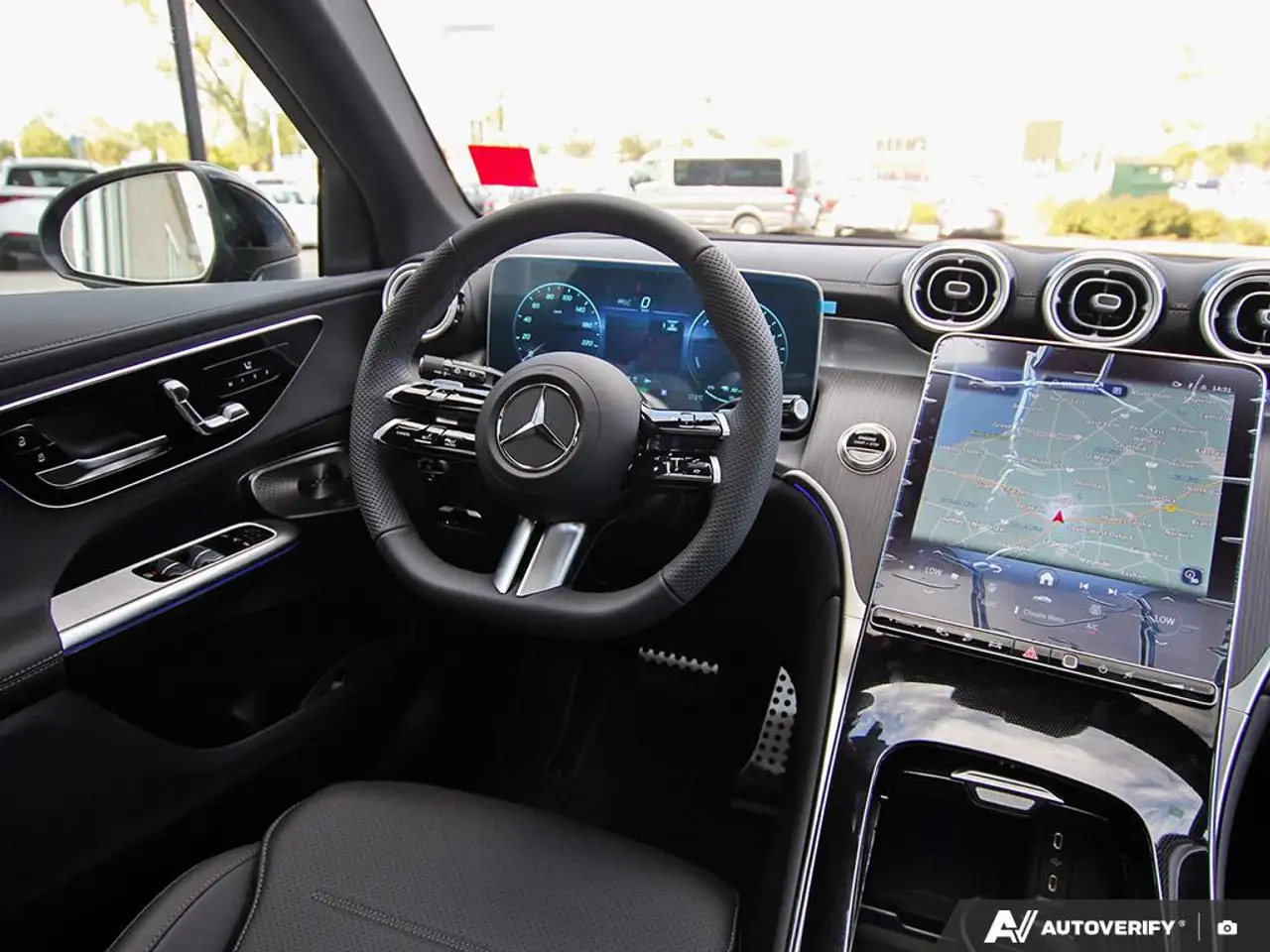 Mercedes-Benz GLC - Image 25