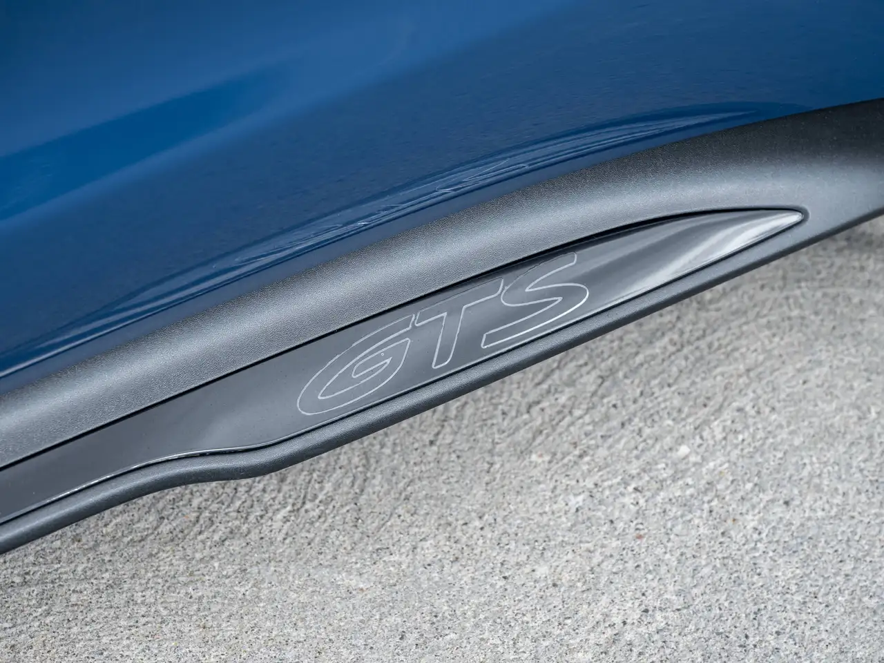 Porsche Taycan - Image 10