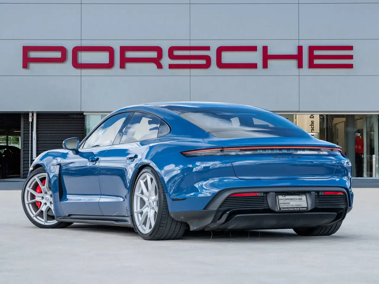 Porsche Taycan - Image 3