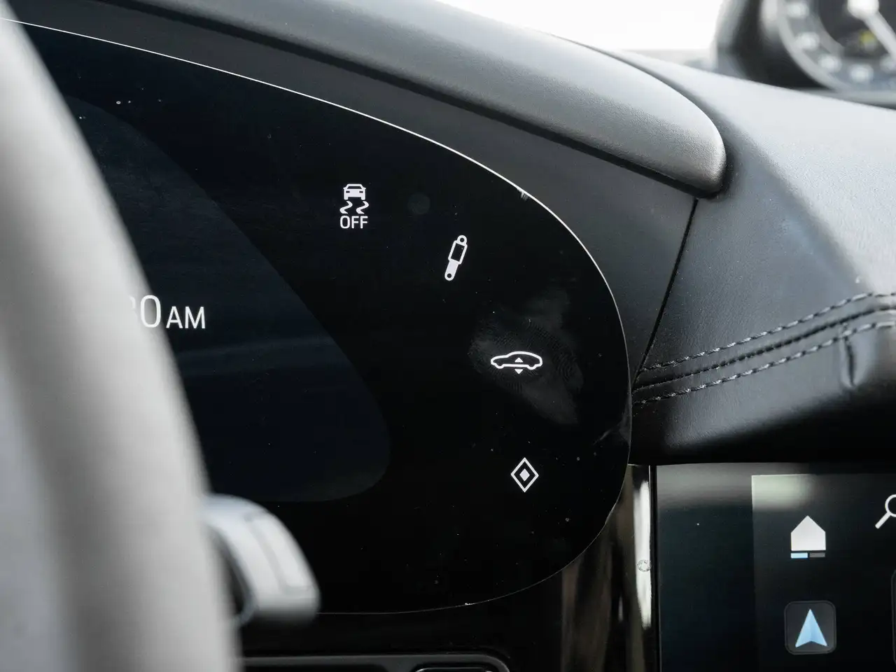 Porsche Taycan - Image 22