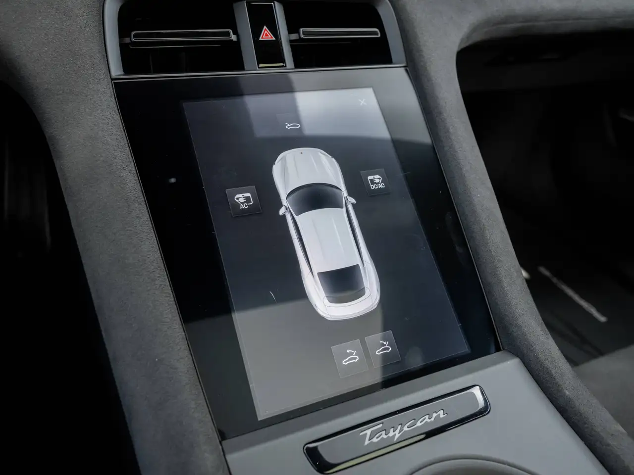 Porsche Taycan - Image 33