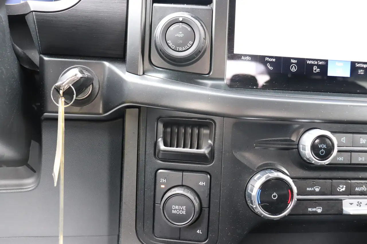 Ford F-150 - Image 13