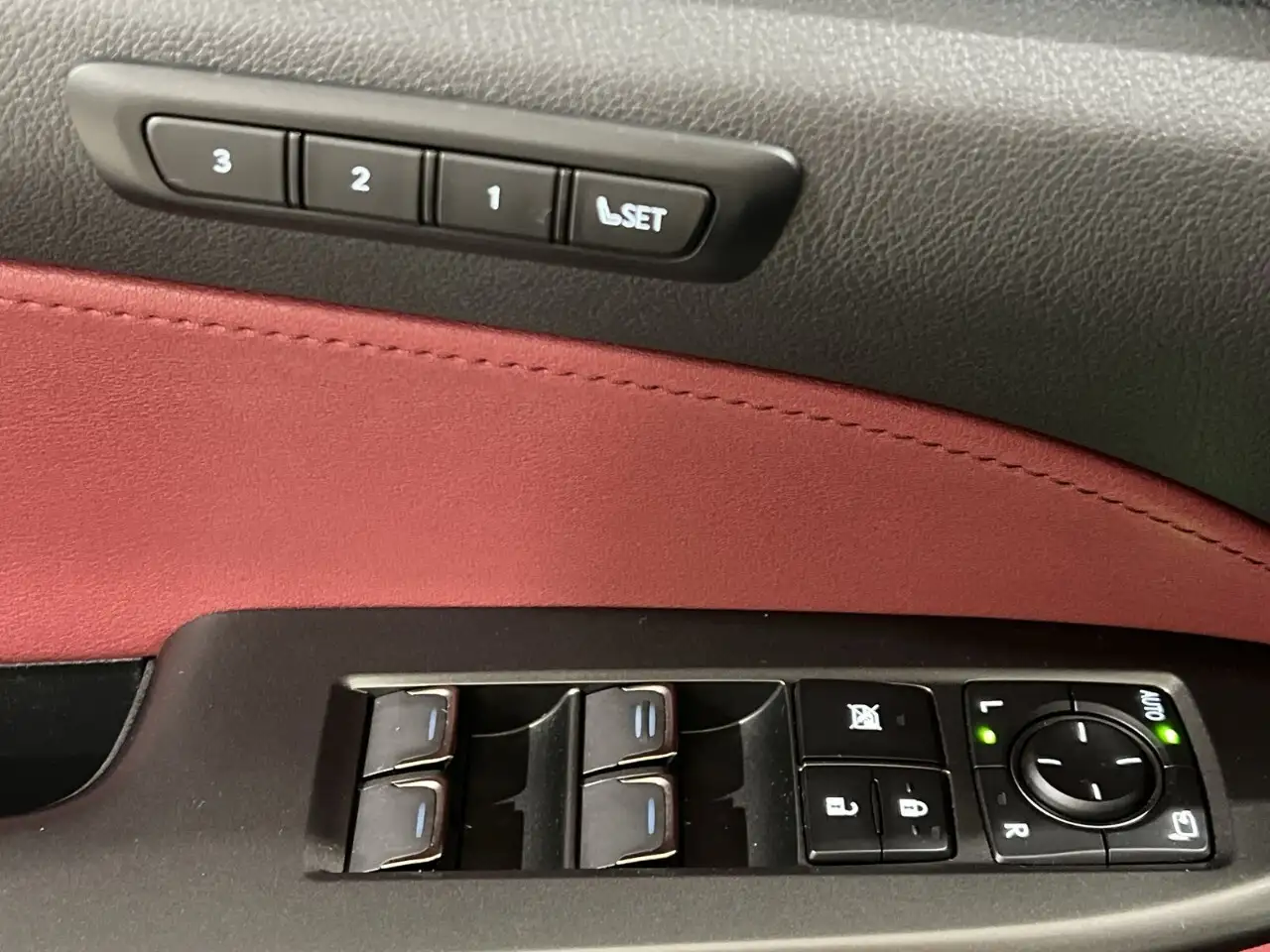 Lexus NX - Image 13