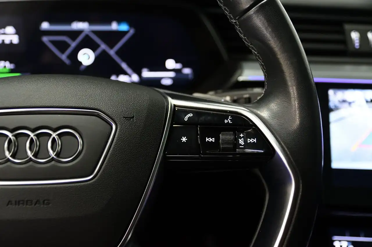 Audi Q8 e-tron - Image 26