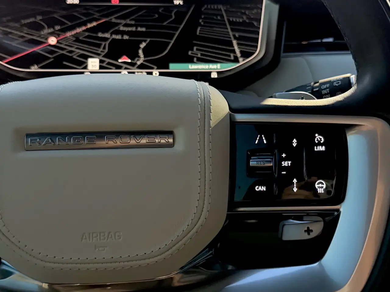 Land Rover Range Rover - Image 22