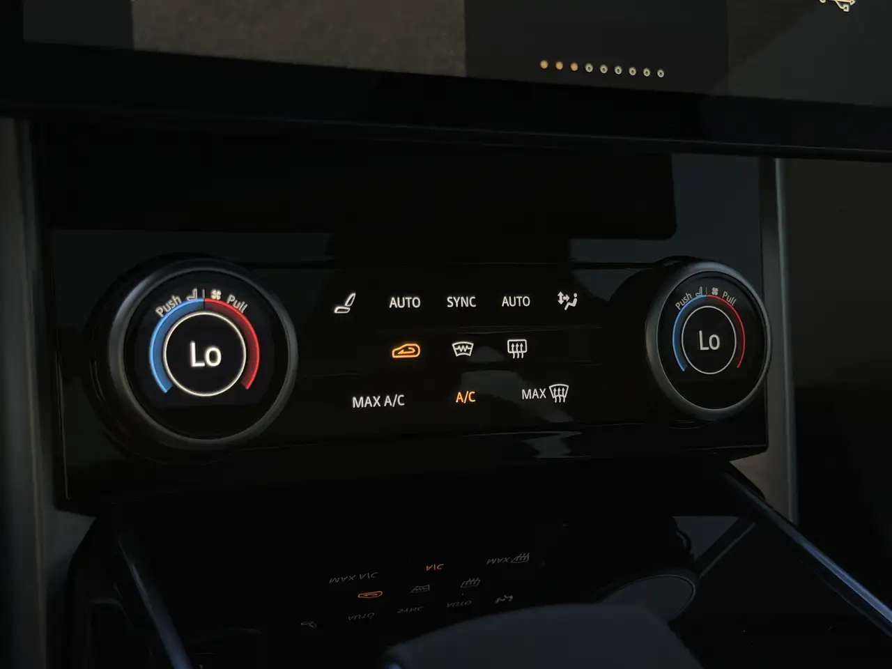 Land Rover Range Rover - Image 25