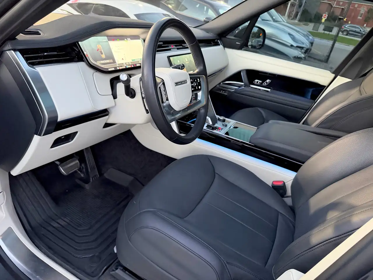 Land Rover Range Rover - Image 9