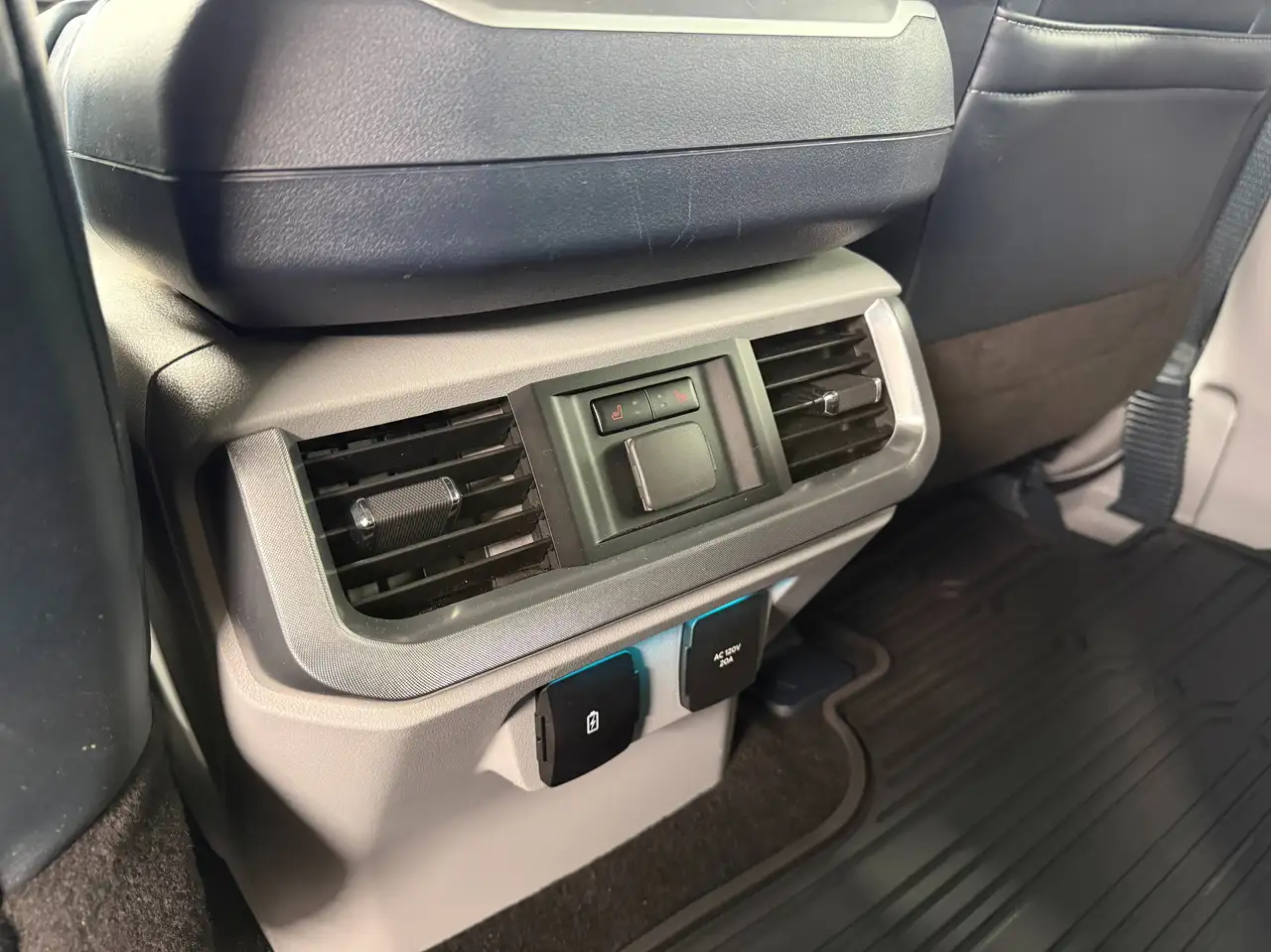 Ford F-150 - Image 31