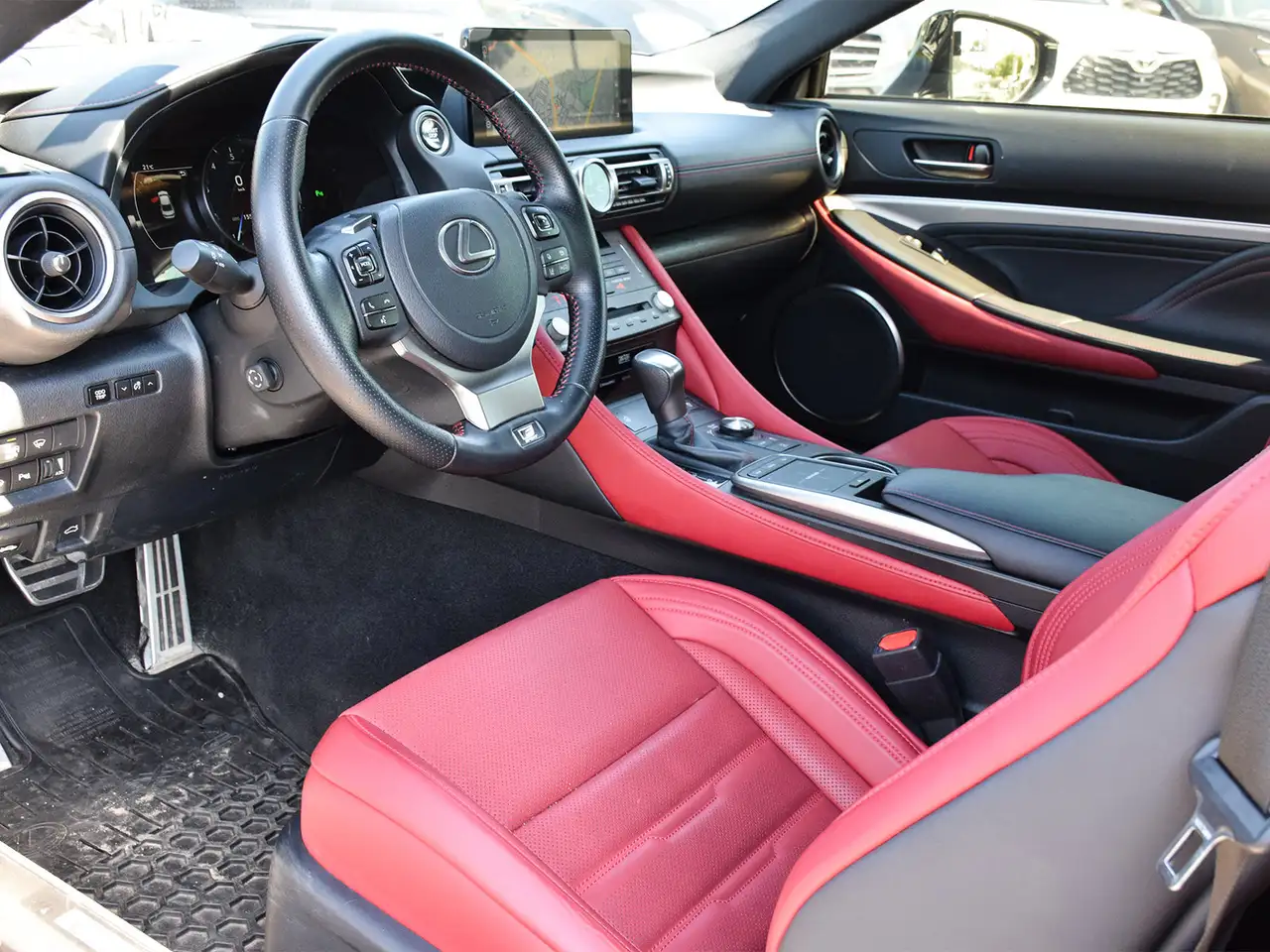 Lexus RC - Image 12