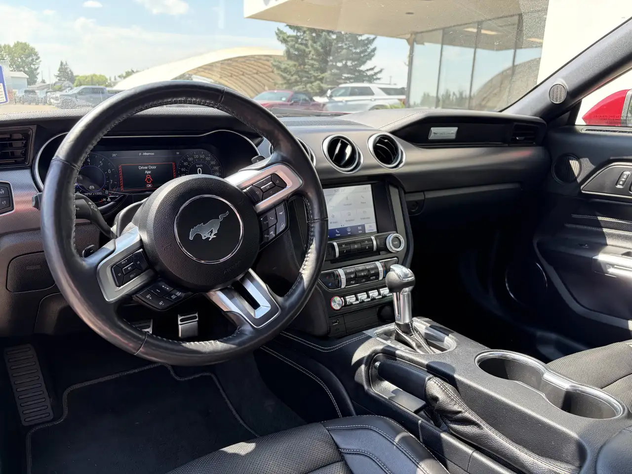 Ford Mustang - Image 13