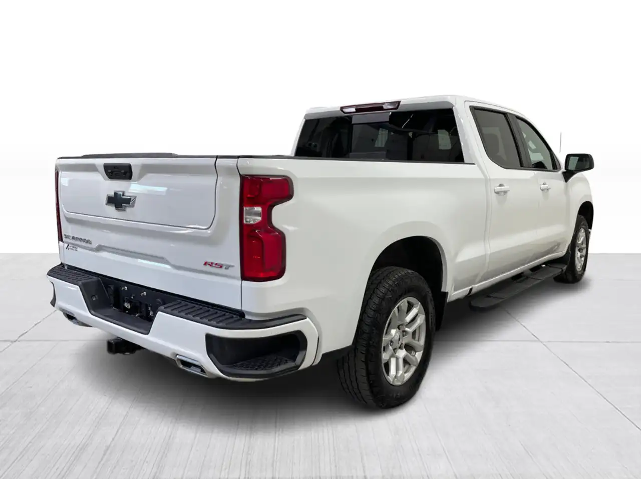 Chevrolet Silverado 1500 - Image 16