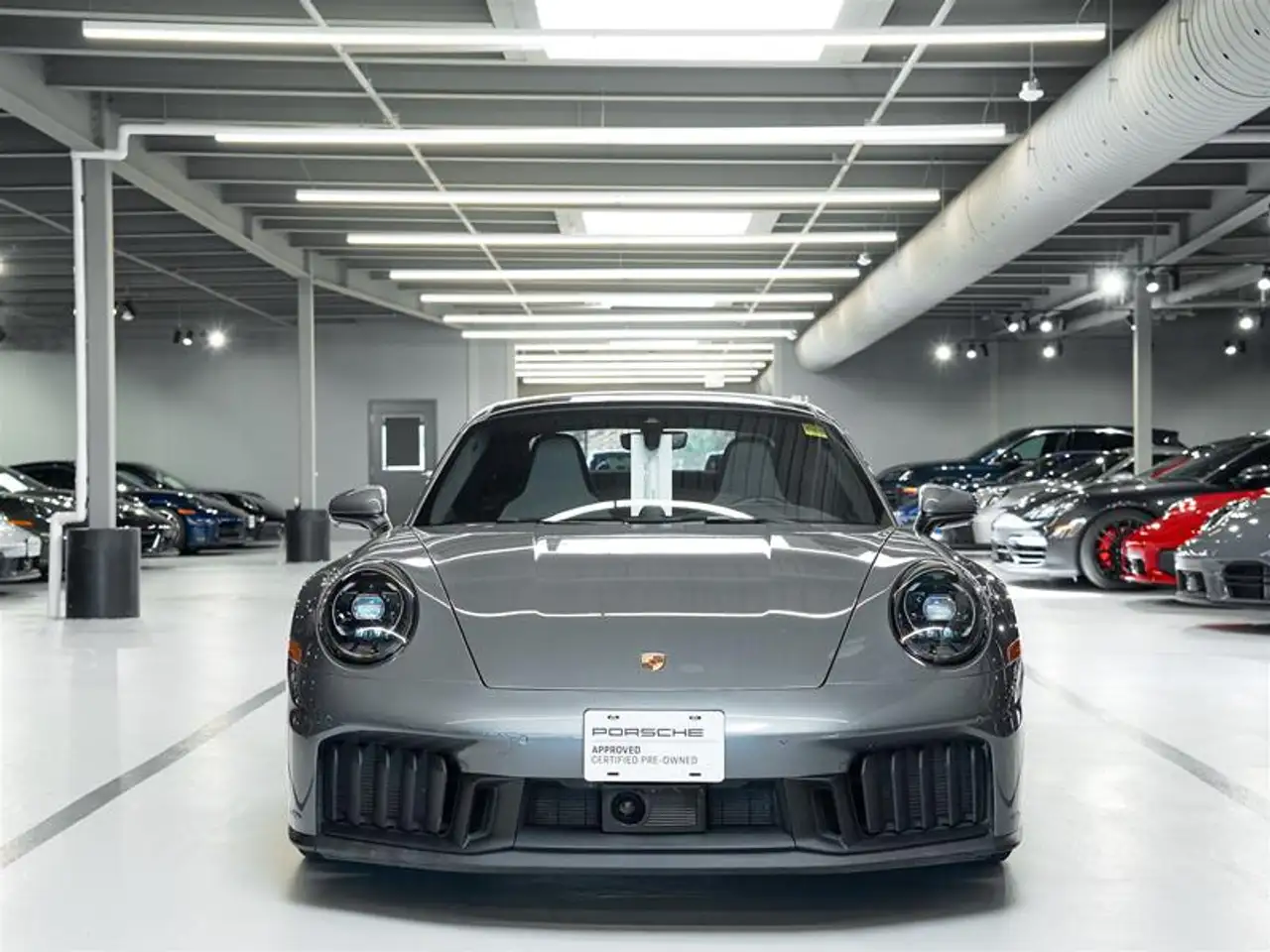 Porsche 911 - Image 2