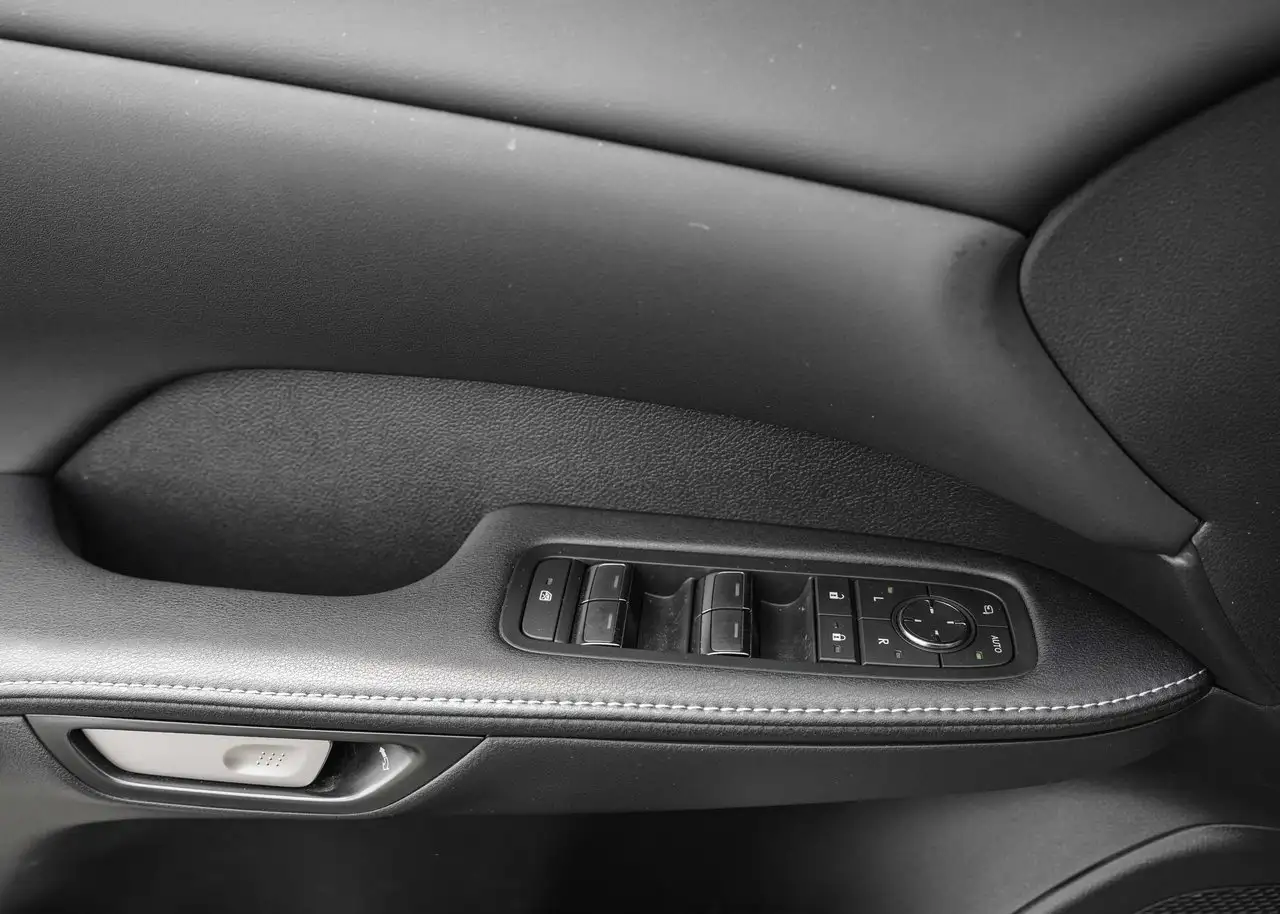 Lexus RX 350 - Image 26
