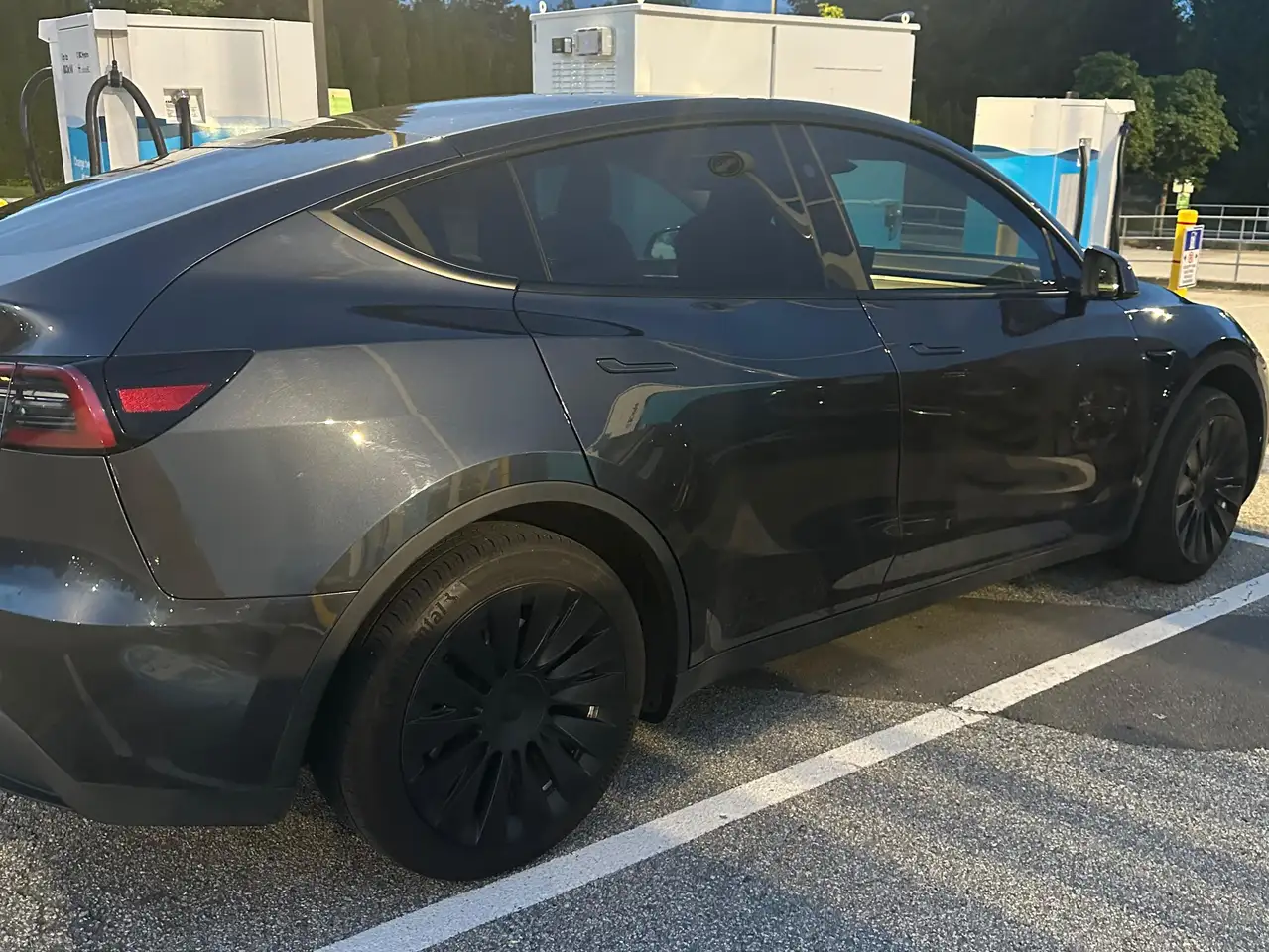 Tesla Model Y - Image 5