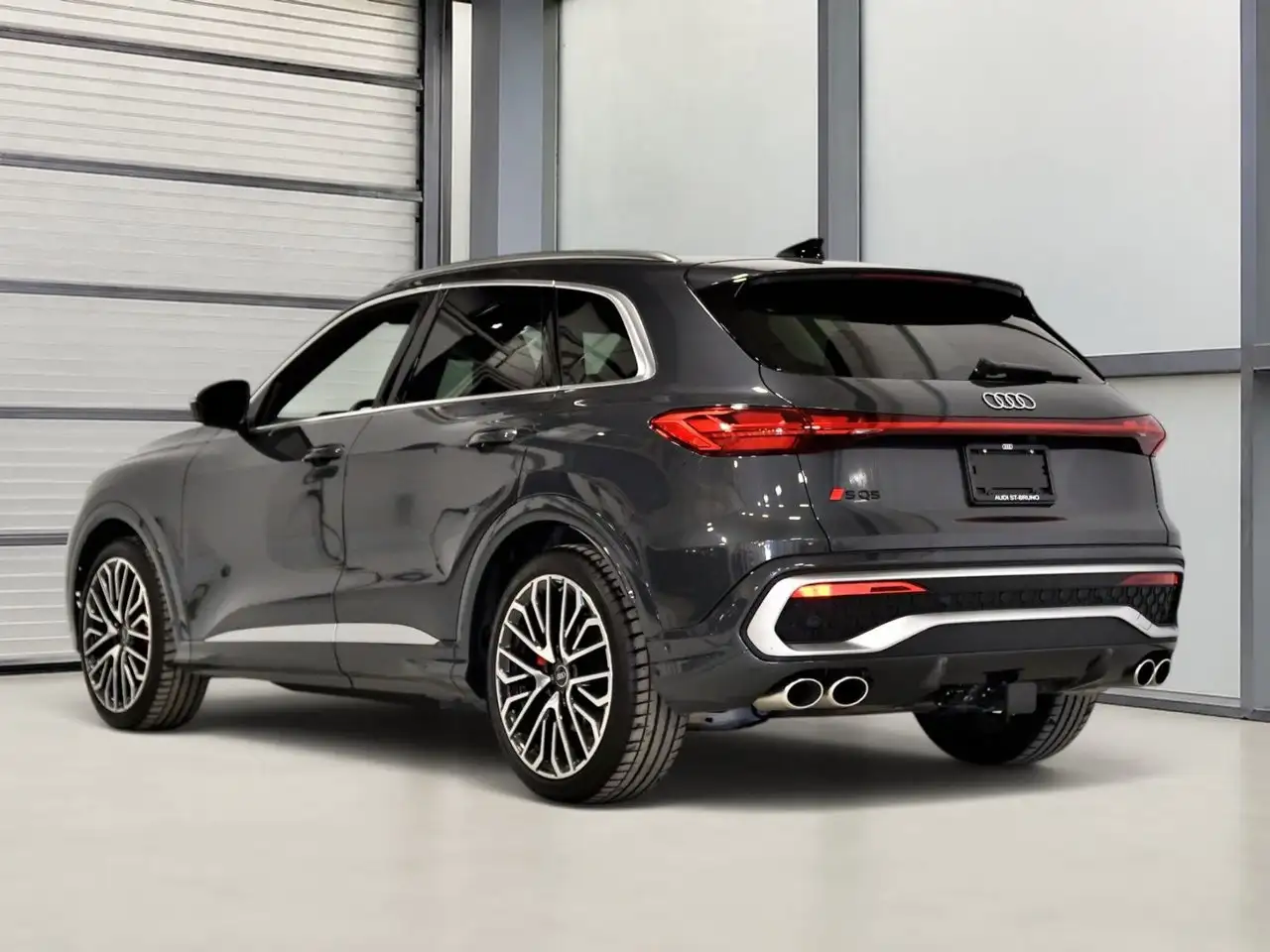 Audi SQ5 - Image 8