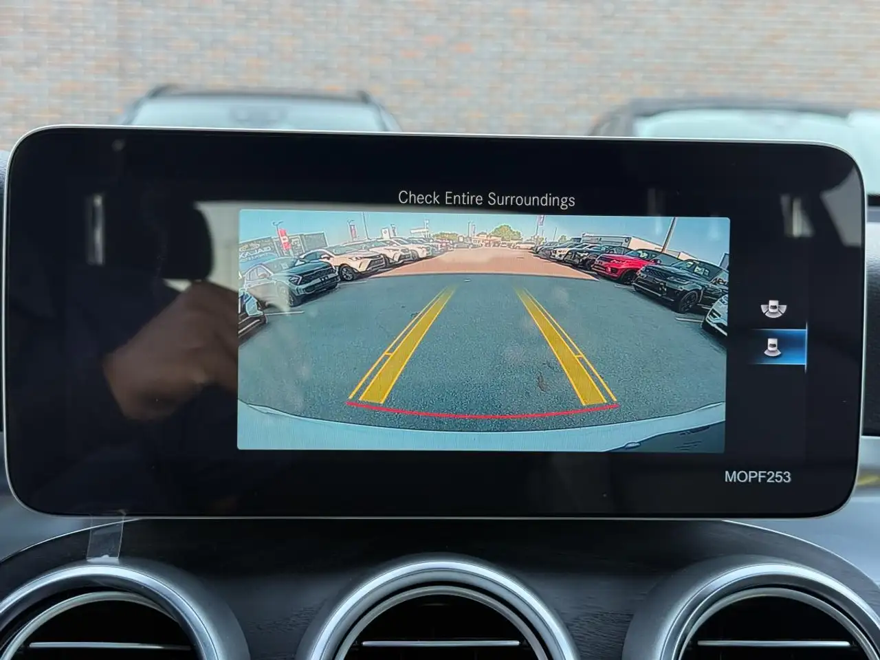 Mercedes-Benz GLC - Image 18