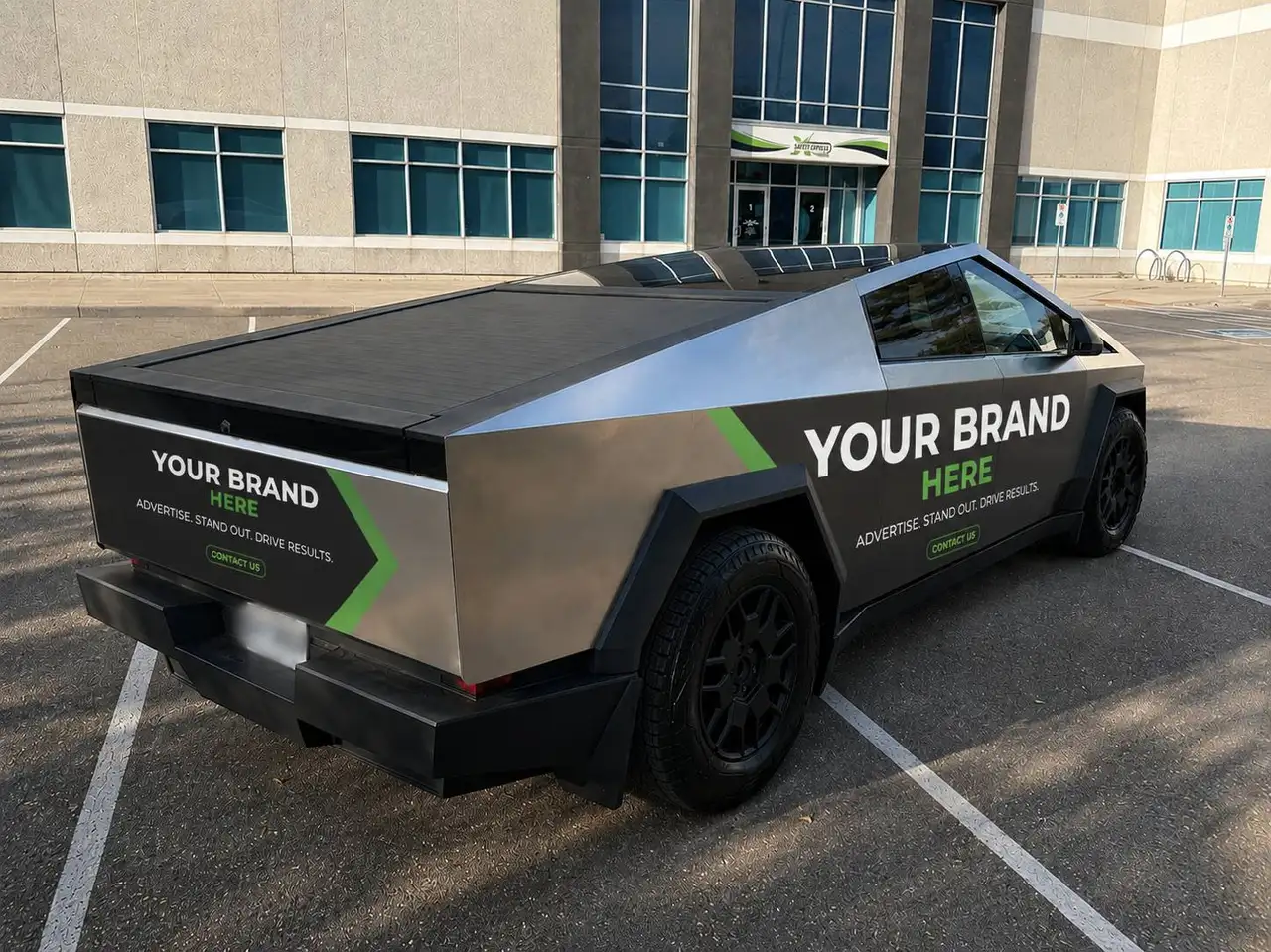 Tesla Cybertruck - Image 2
