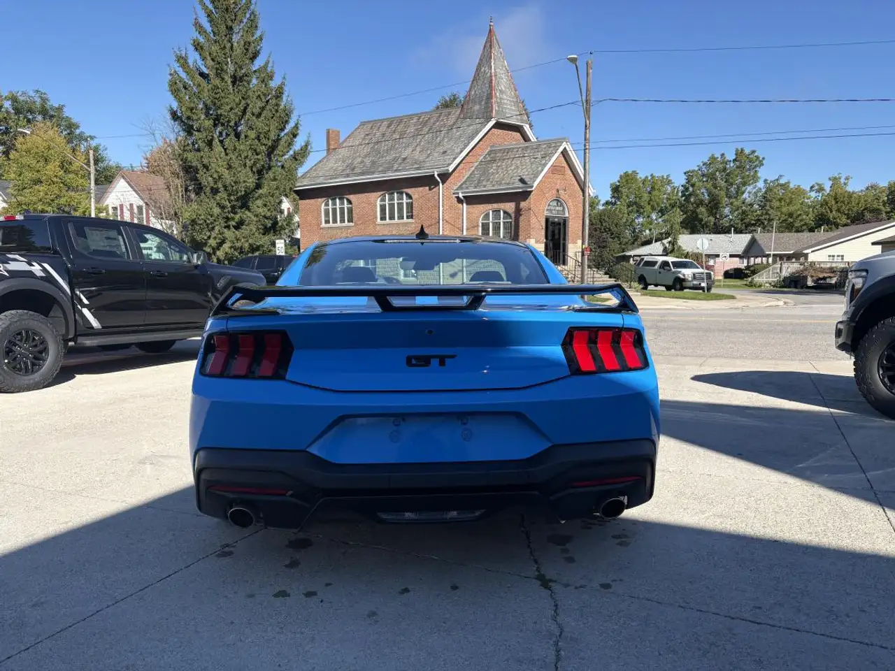 Ford Mustang - Image 6